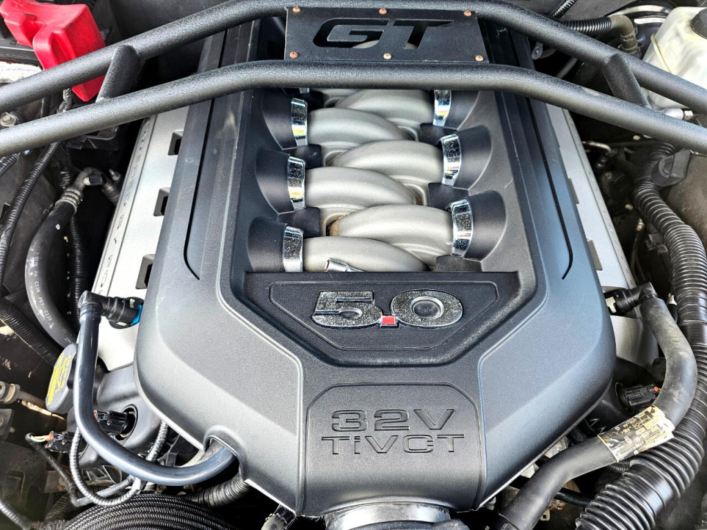 2012 Ford Mustang Image 25