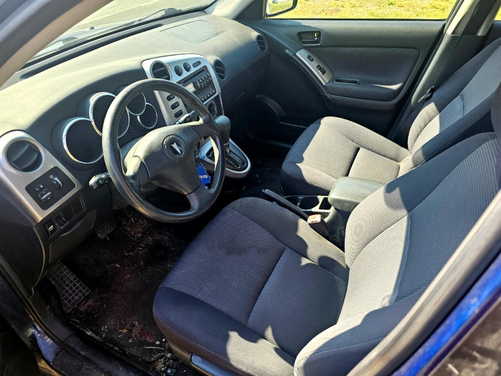 2006 Pontiac Vibe Image 5