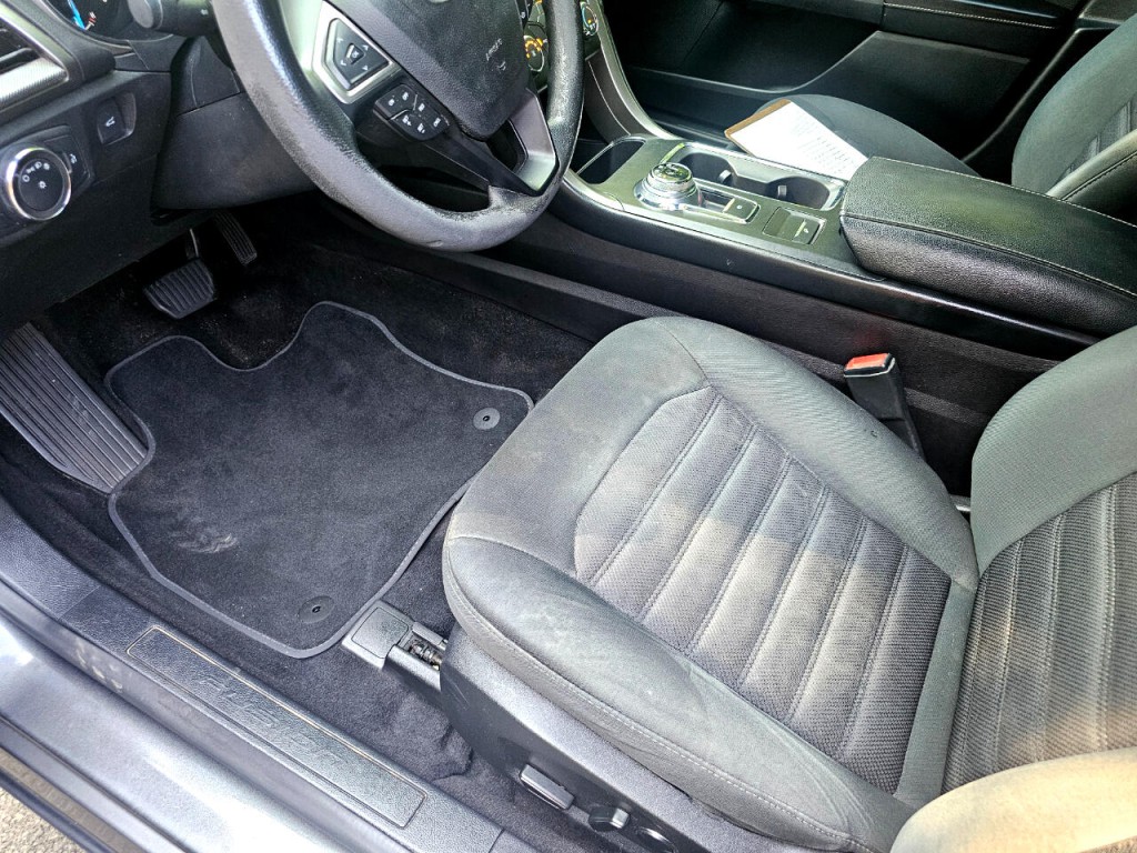 2017 Ford Fusion Image 26