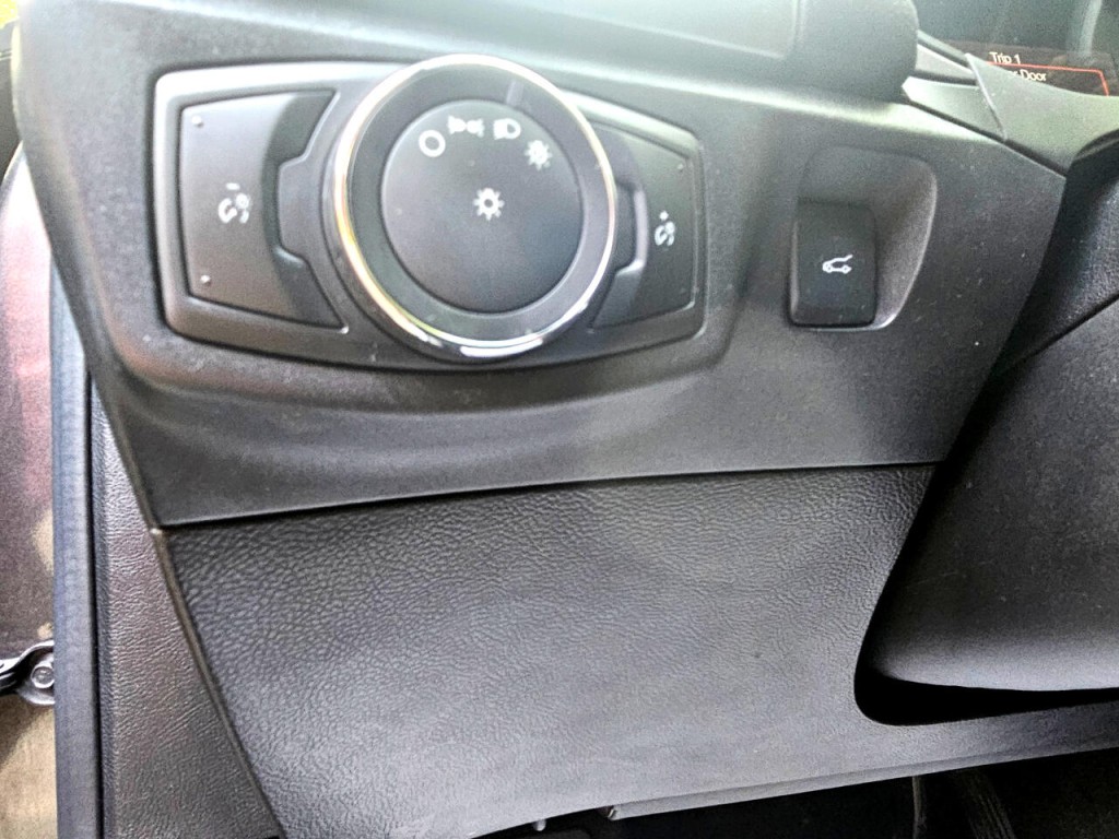 2017 Ford Fusion Image 33