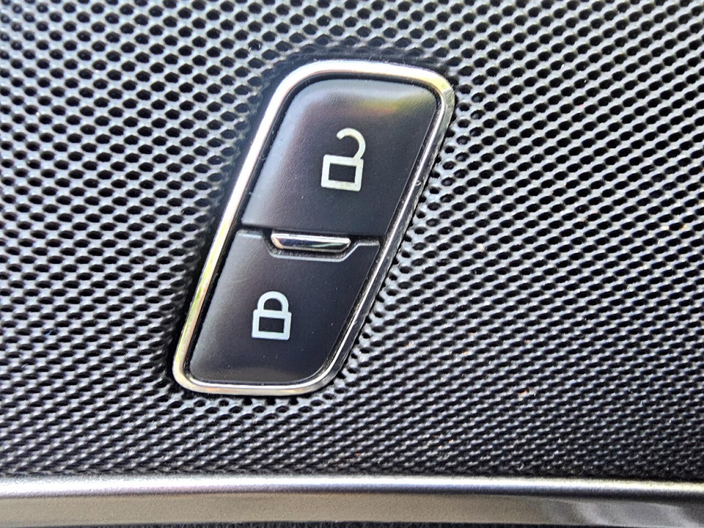 2017 Ford Fusion Image 34