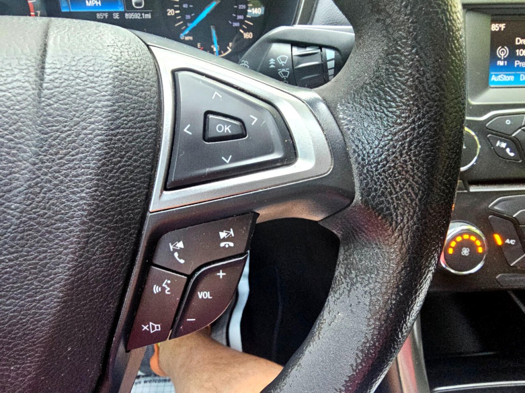 2017 Ford Fusion Image 36