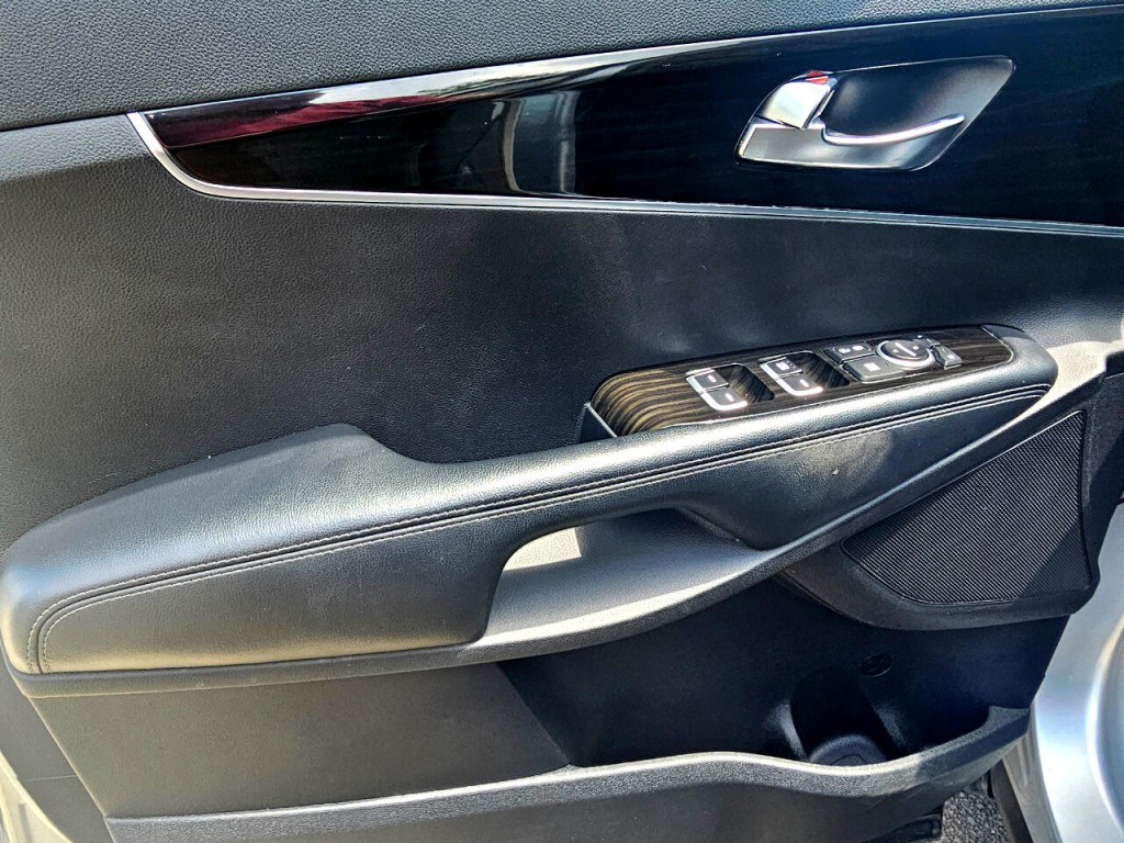 2019 Kia Sorento Image 28