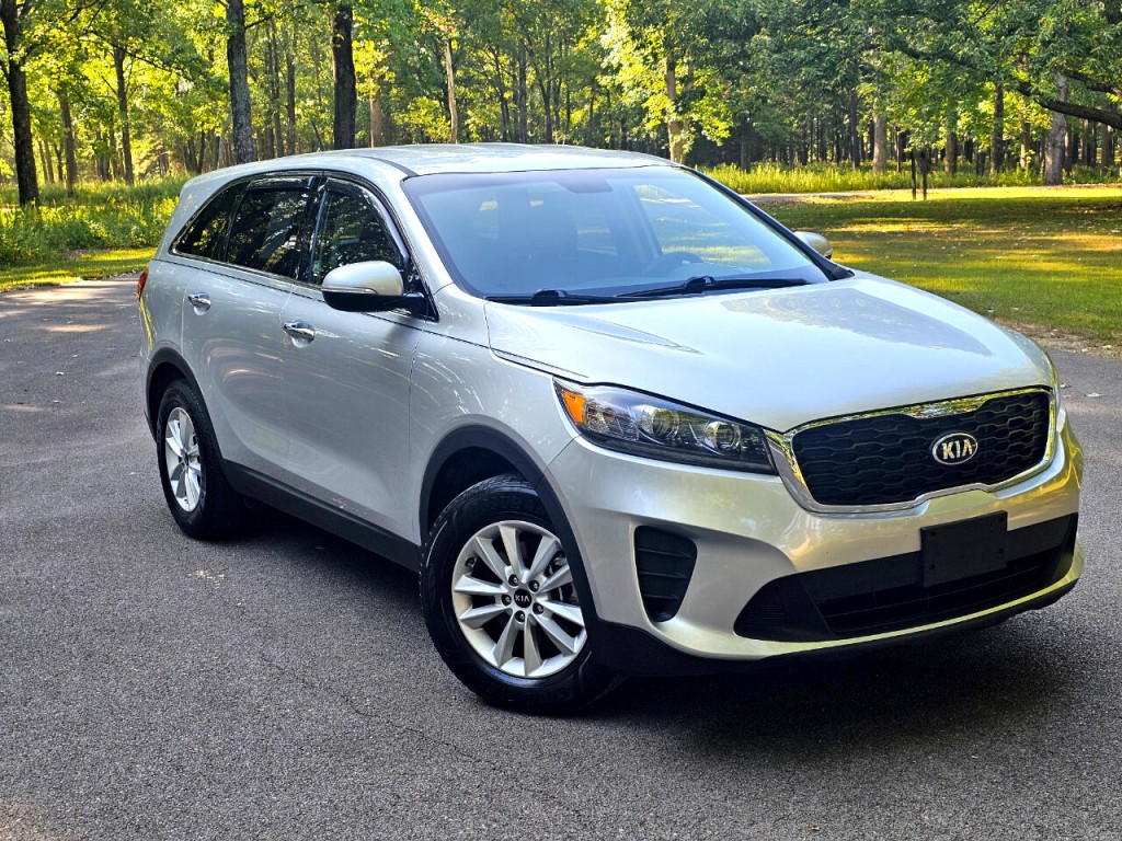 2019 Kia Sorento Image 2