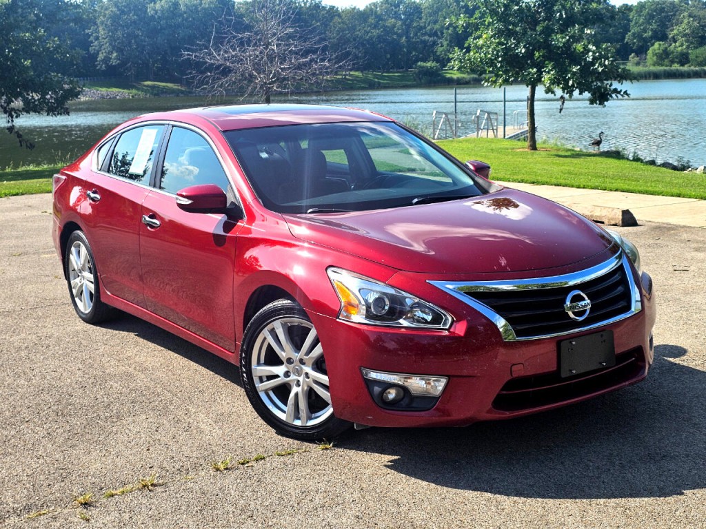 2013 Nissan Altima Image 2