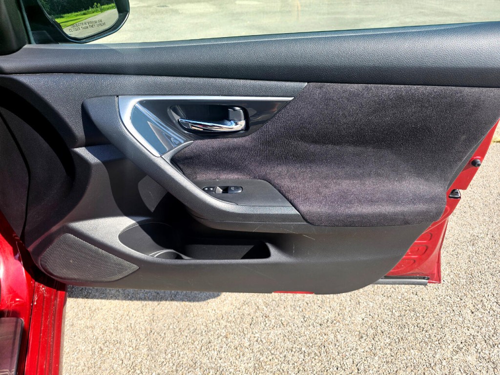 2013 Nissan Altima Image 17