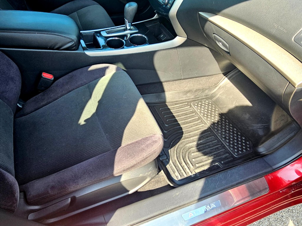 2013 Nissan Altima Image 18