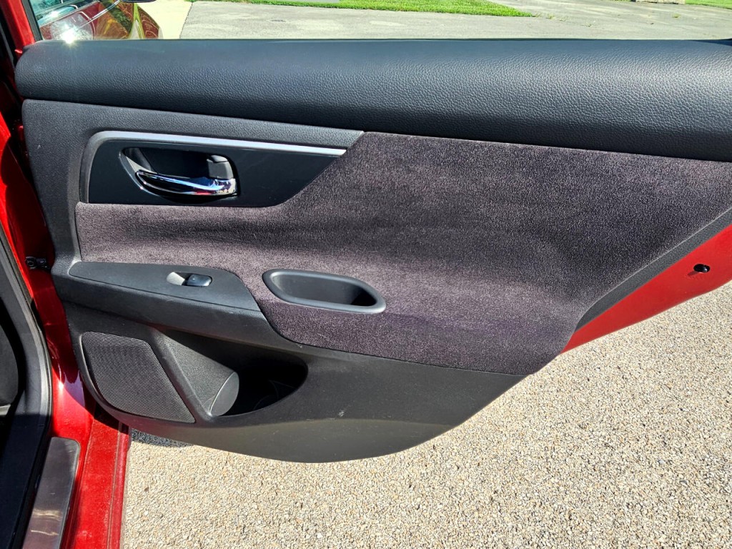 2013 Nissan Altima Image 19