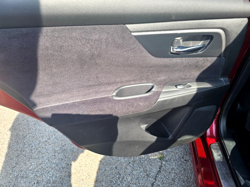 2013 Nissan Altima Image 24