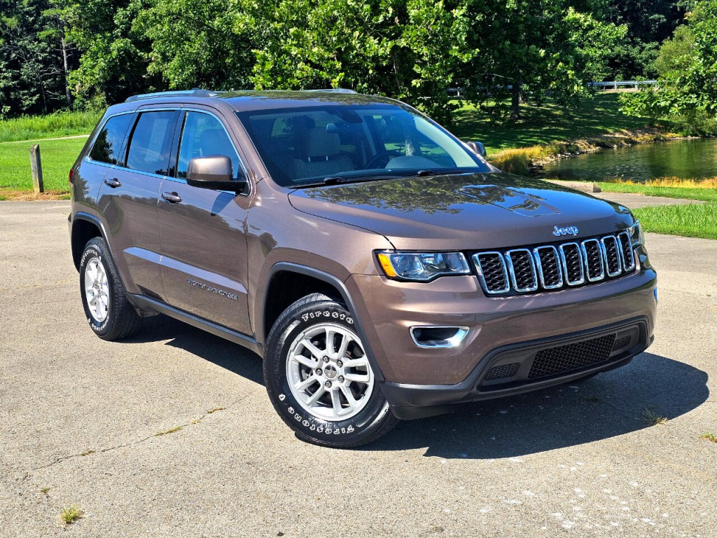 2020 Jeep Grand Cherokee Image 2