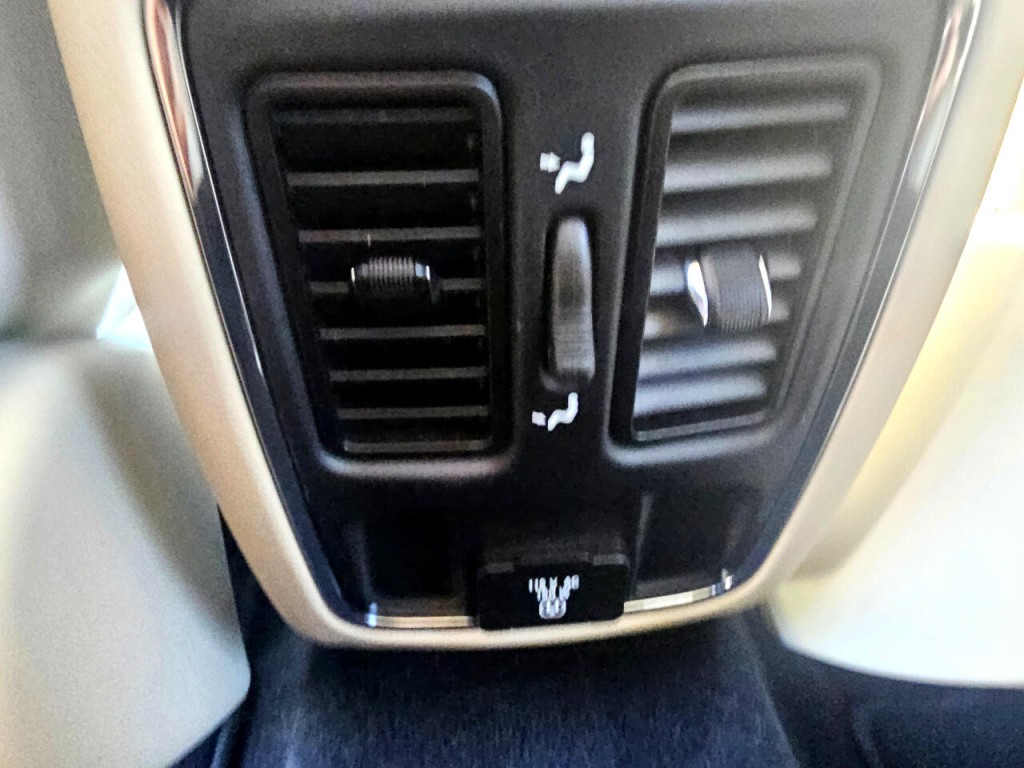 2020 Jeep Grand Cherokee Image 30