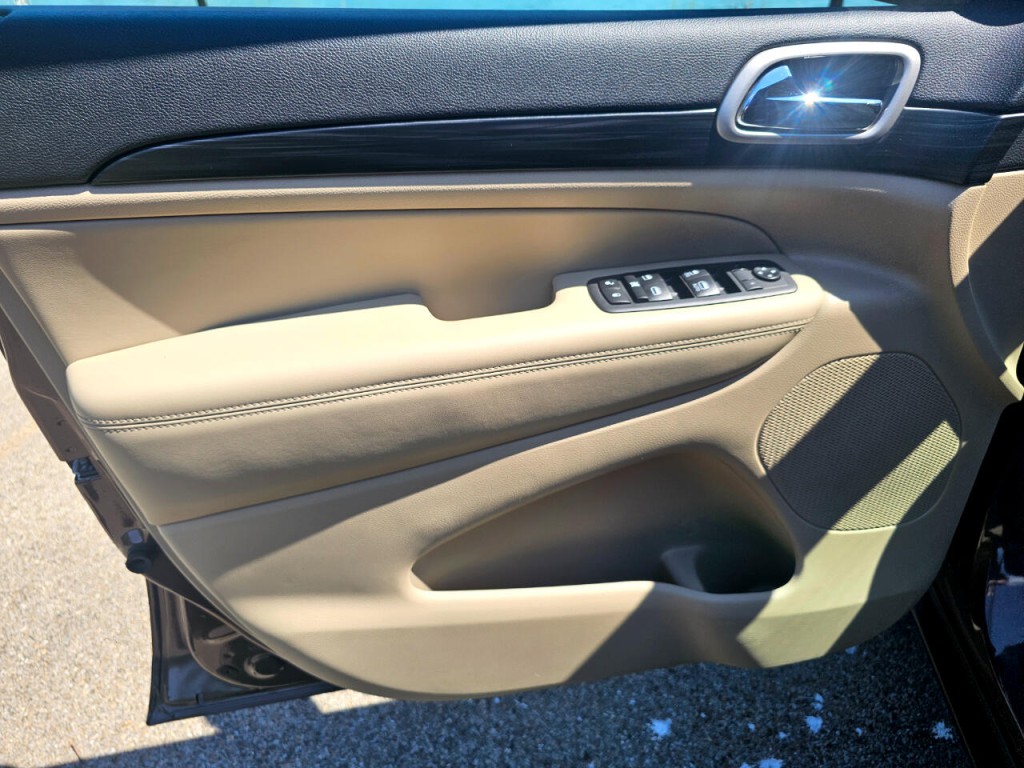 2020 Jeep Grand Cherokee Image 31