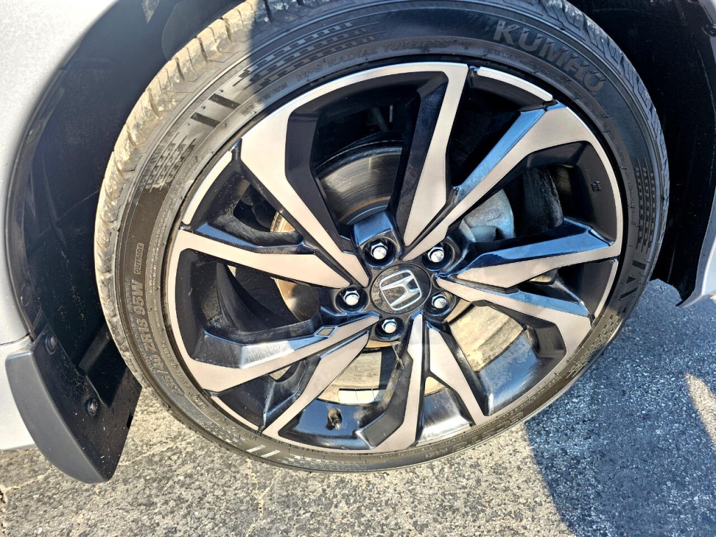 2019 Honda Civic Image 9