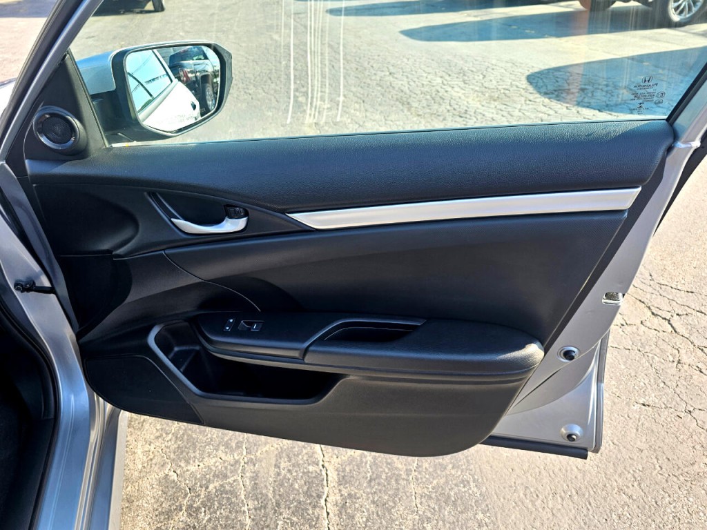 2019 Honda Civic Image 11