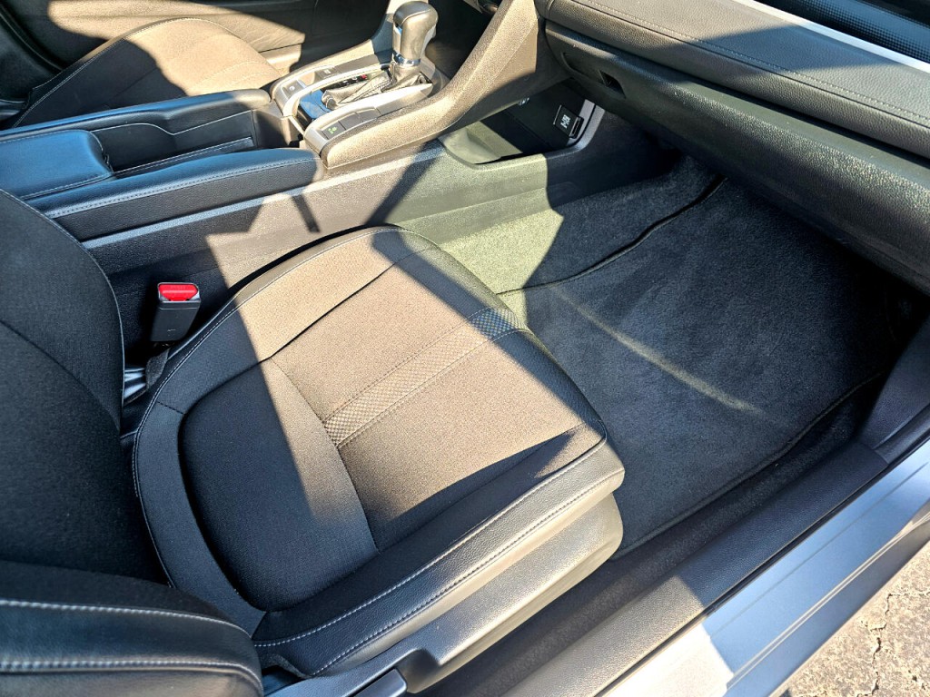 2019 Honda Civic Image 12