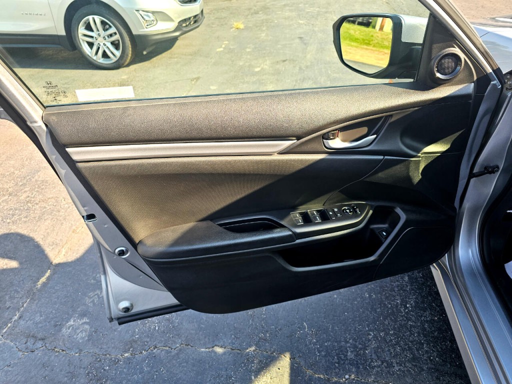 2019 Honda Civic Image 19