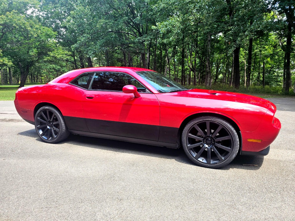 2013 Dodge Challenger Image 3