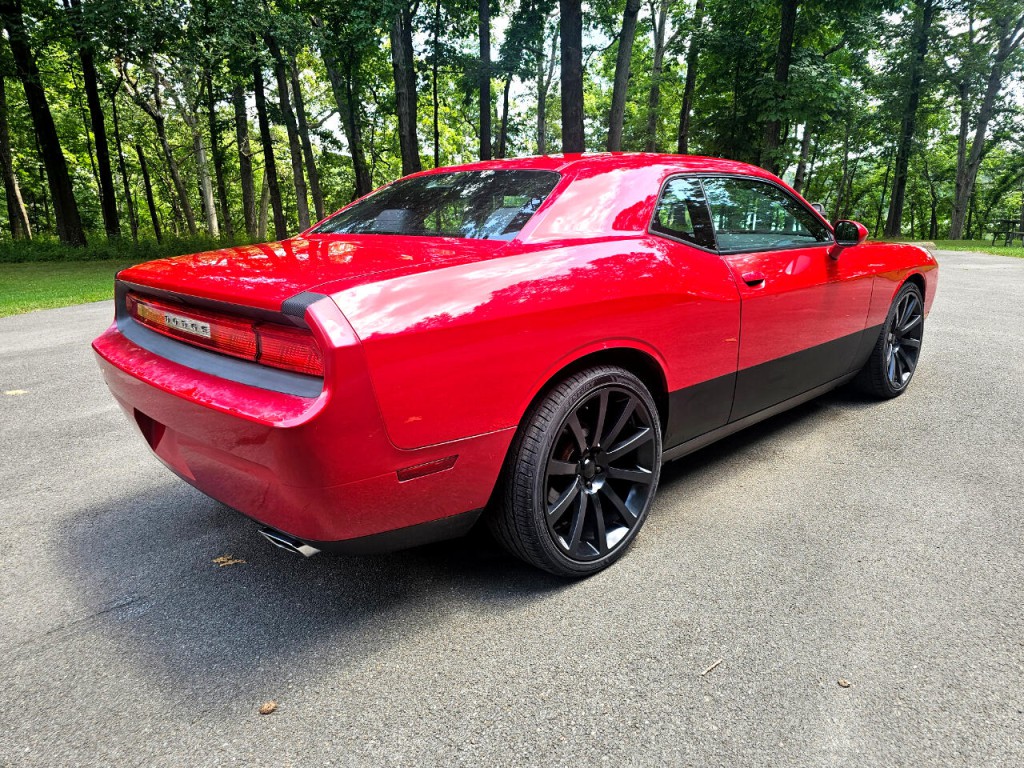 2013 Dodge Challenger Image 6