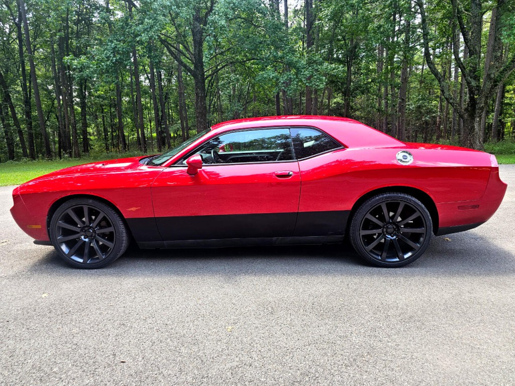 2013 Dodge Challenger Image 10