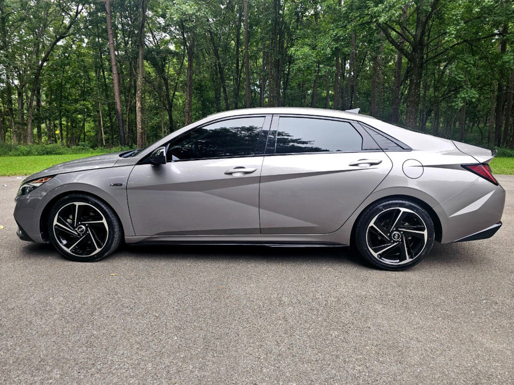 2021 Hyundai Elantra Image 10