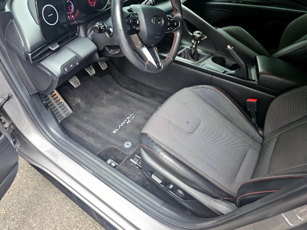 2021 Hyundai Elantra Image 26