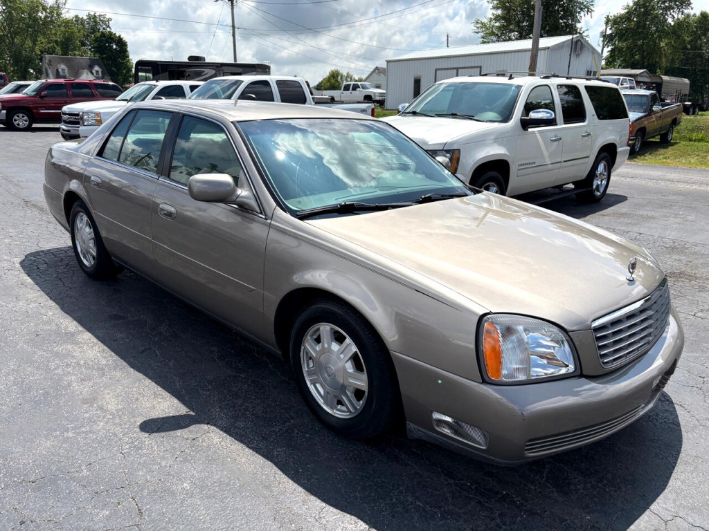 2004 Cadillac DeVille Image 2