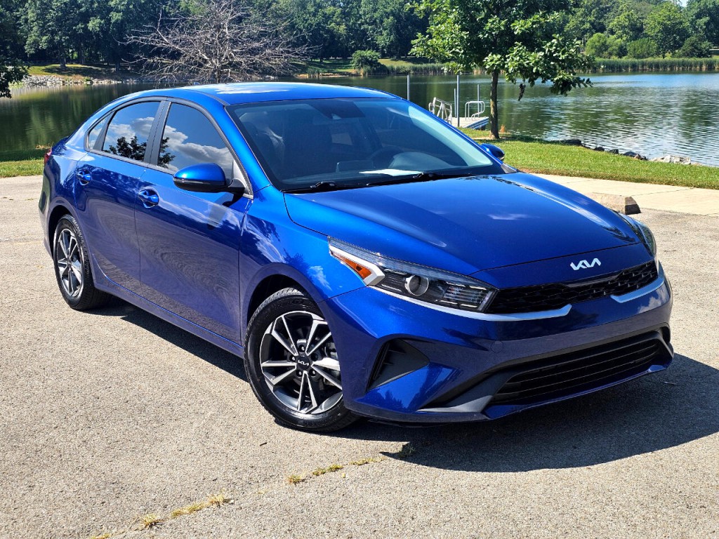 2024 Kia Forte Image 2