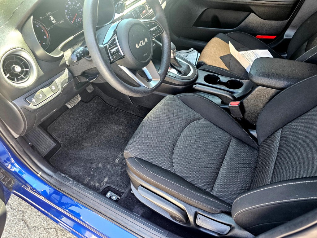 2024 Kia Forte Image 23