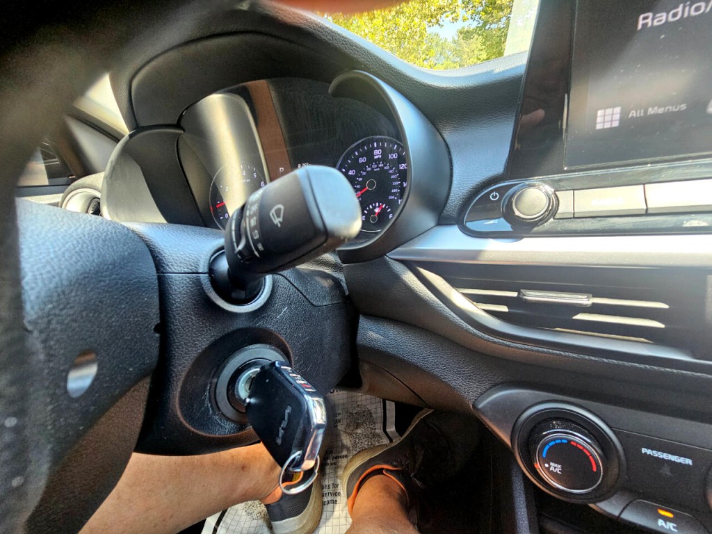 2024 Kia Forte Image 36