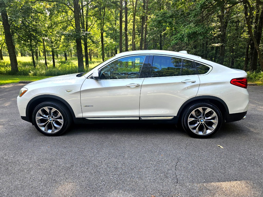 2018 BMW X4 Image 10