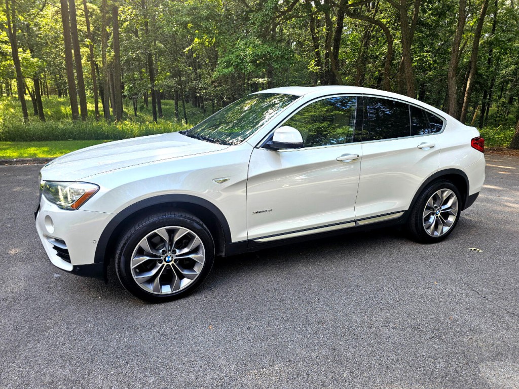 2018 BMW X4 Image 11
