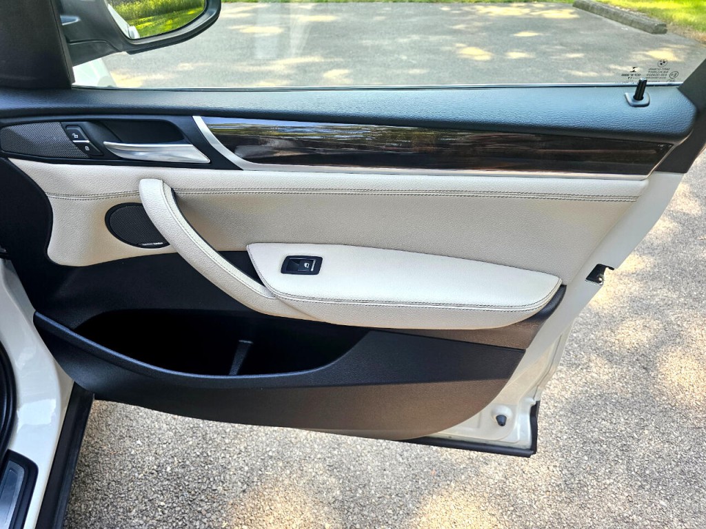 2018 BMW X4 Image 17