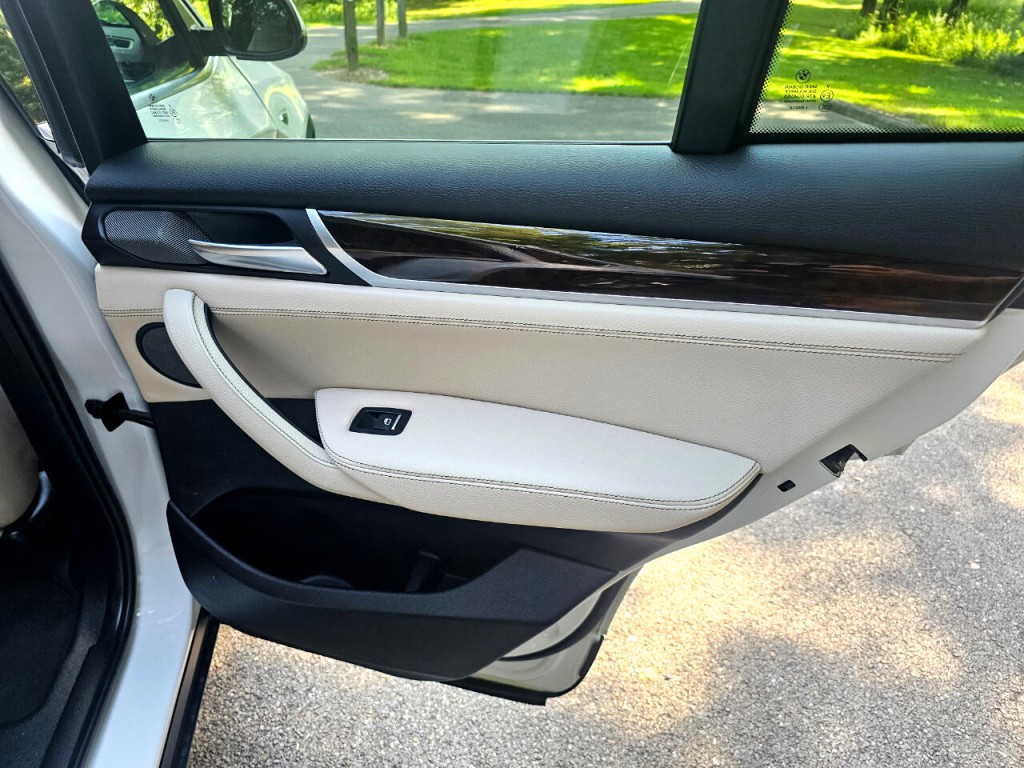 2018 BMW X4 Image 19