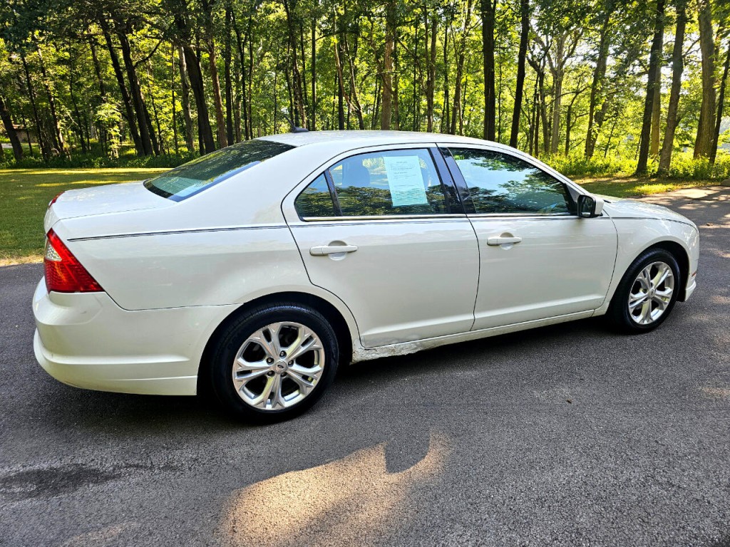 2012 Ford Fusion Image 5
