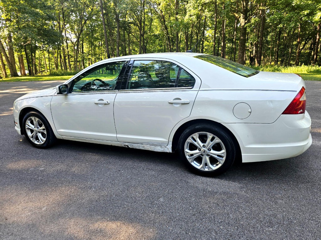 2012 Ford Fusion Image 9