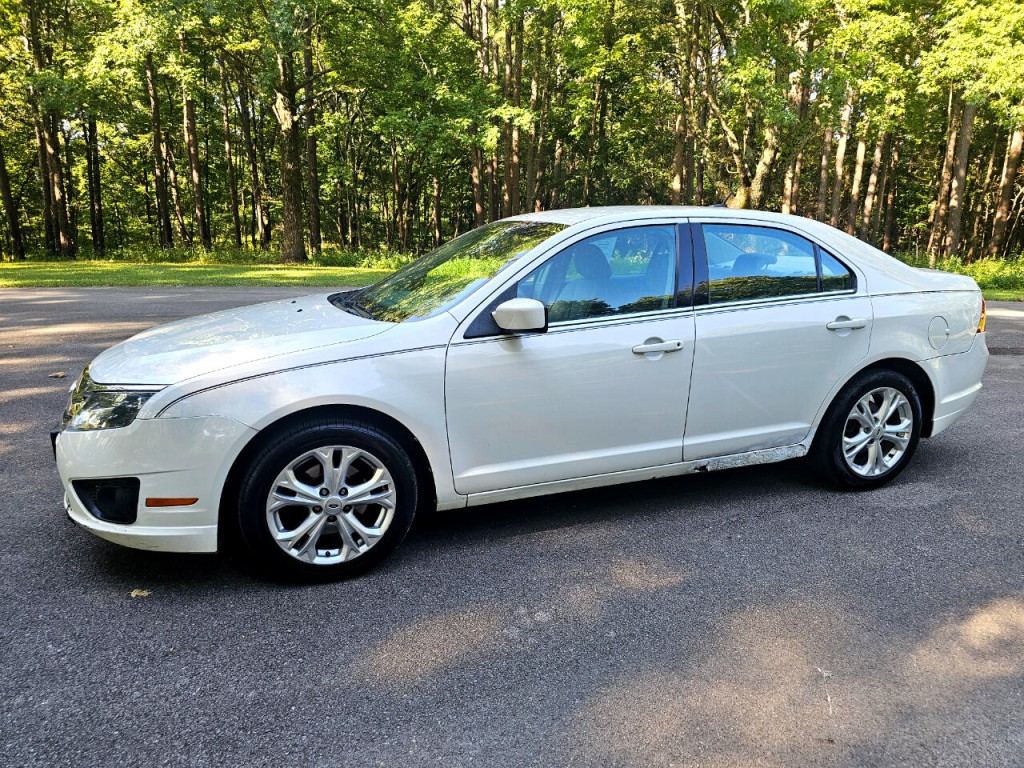 2012 Ford Fusion Image 11