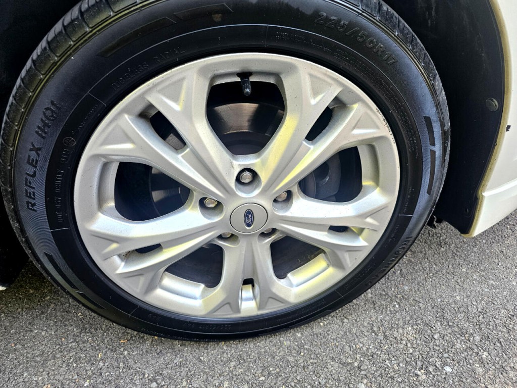 2012 Ford Fusion Image 15