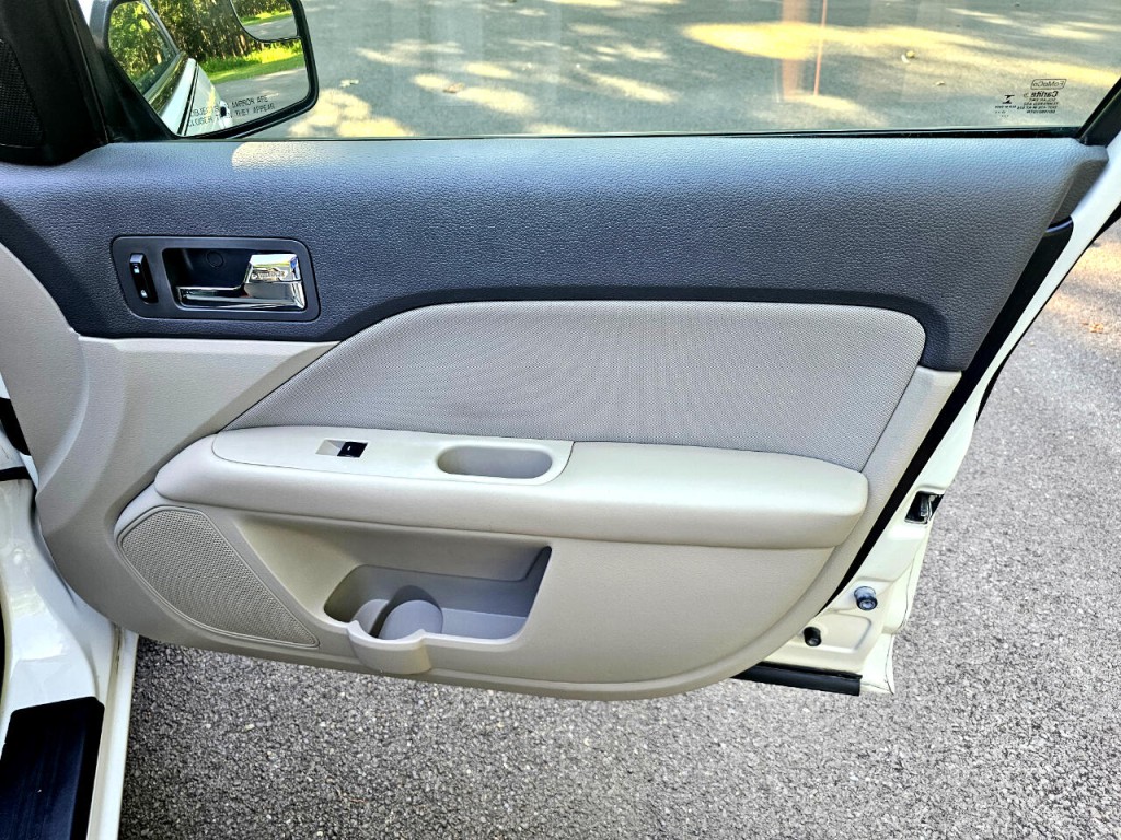 2012 Ford Fusion Image 17
