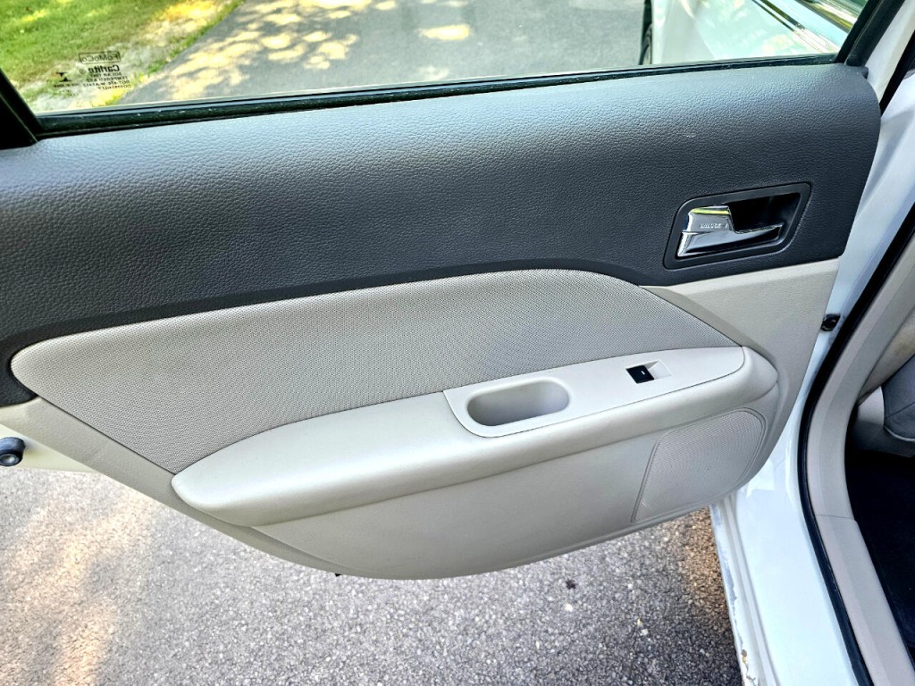 2012 Ford Fusion Image 21