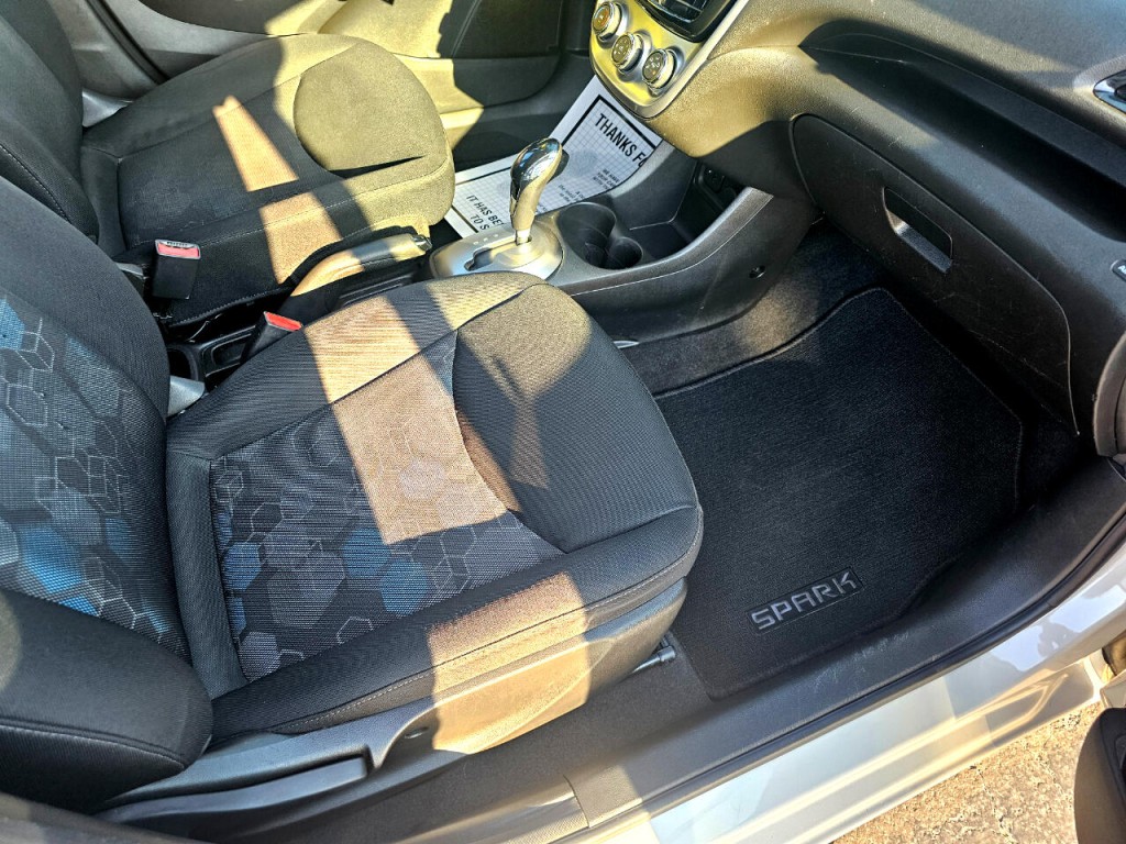 2016 Chevrolet Spark Image 12