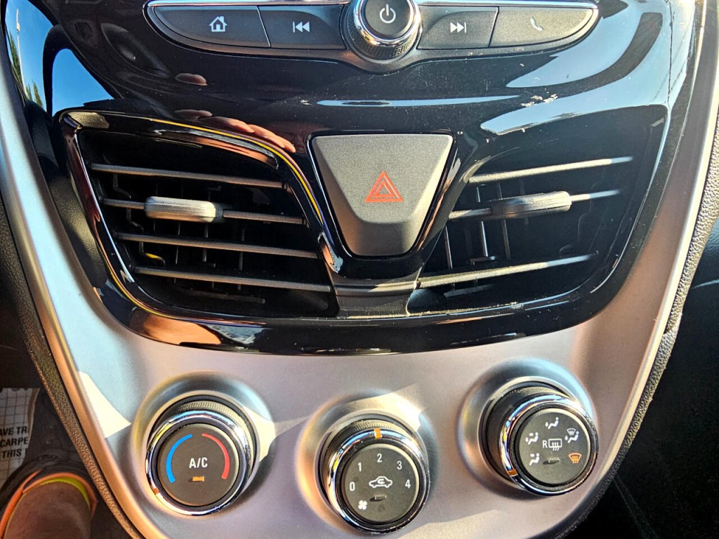2016 Chevrolet Spark Image 29