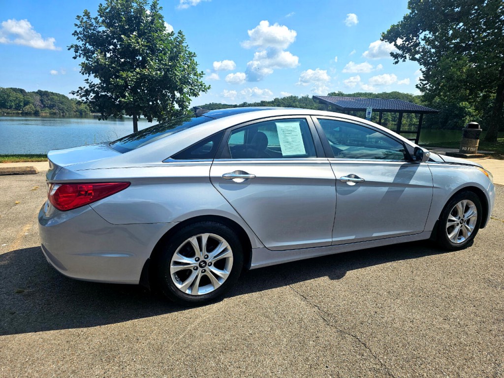 2013 Hyundai Sonata Image 5