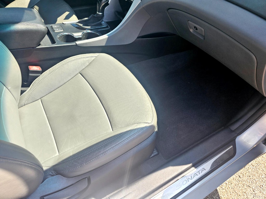 2013 Hyundai Sonata Image 18