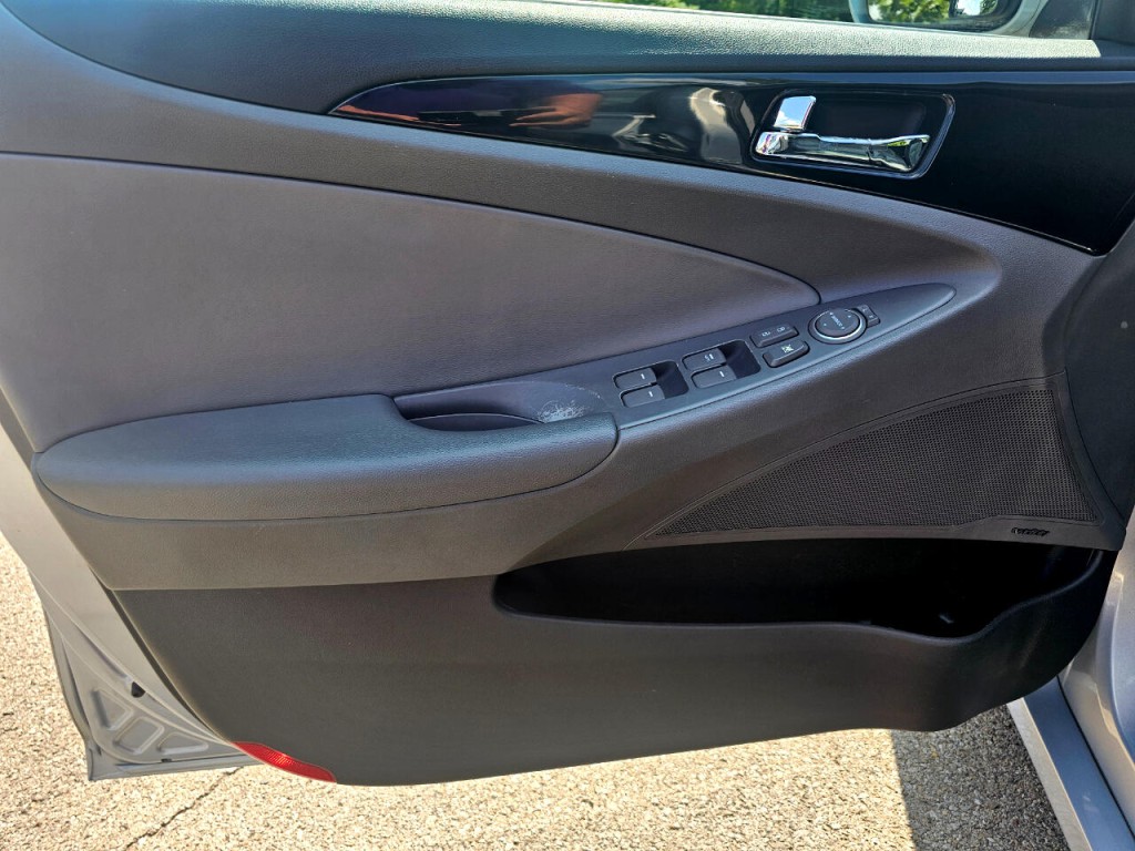 2013 Hyundai Sonata Image 26