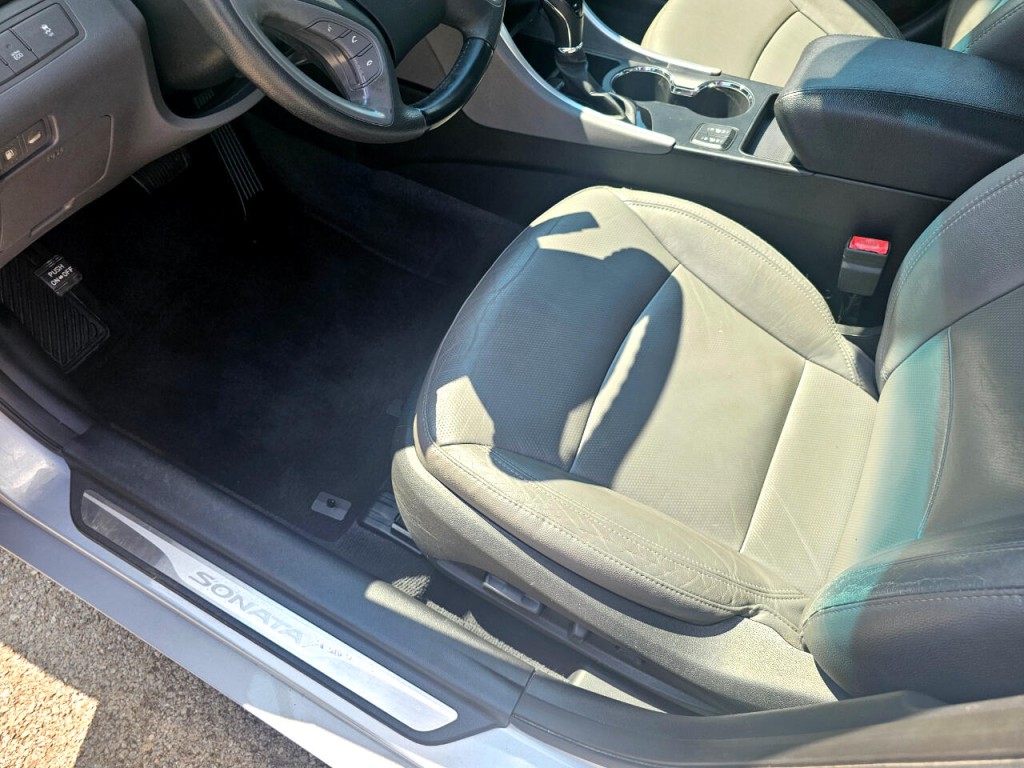 2013 Hyundai Sonata Image 27