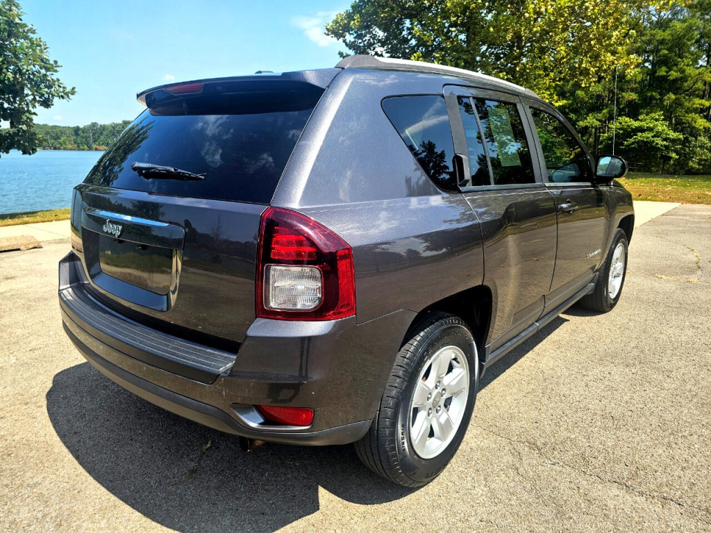 2017 Jeep Compass Image 6
