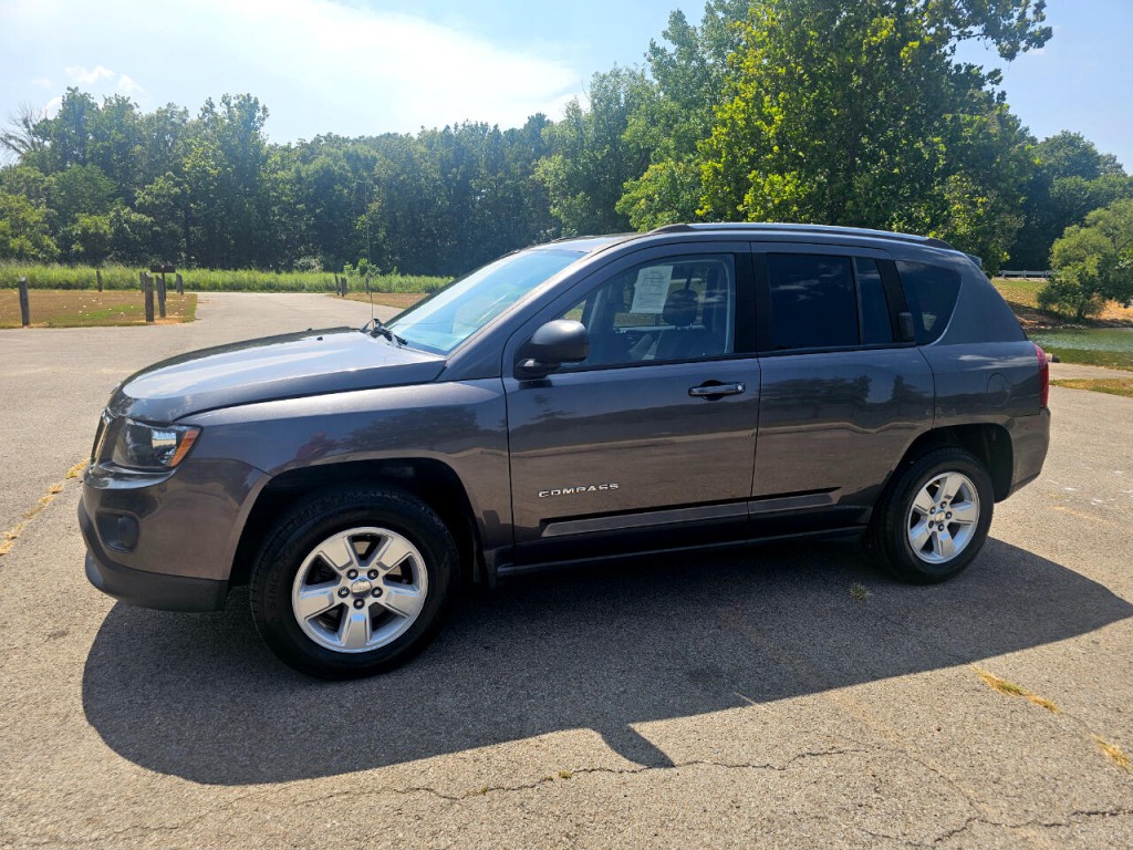 2017 Jeep Compass Image 11