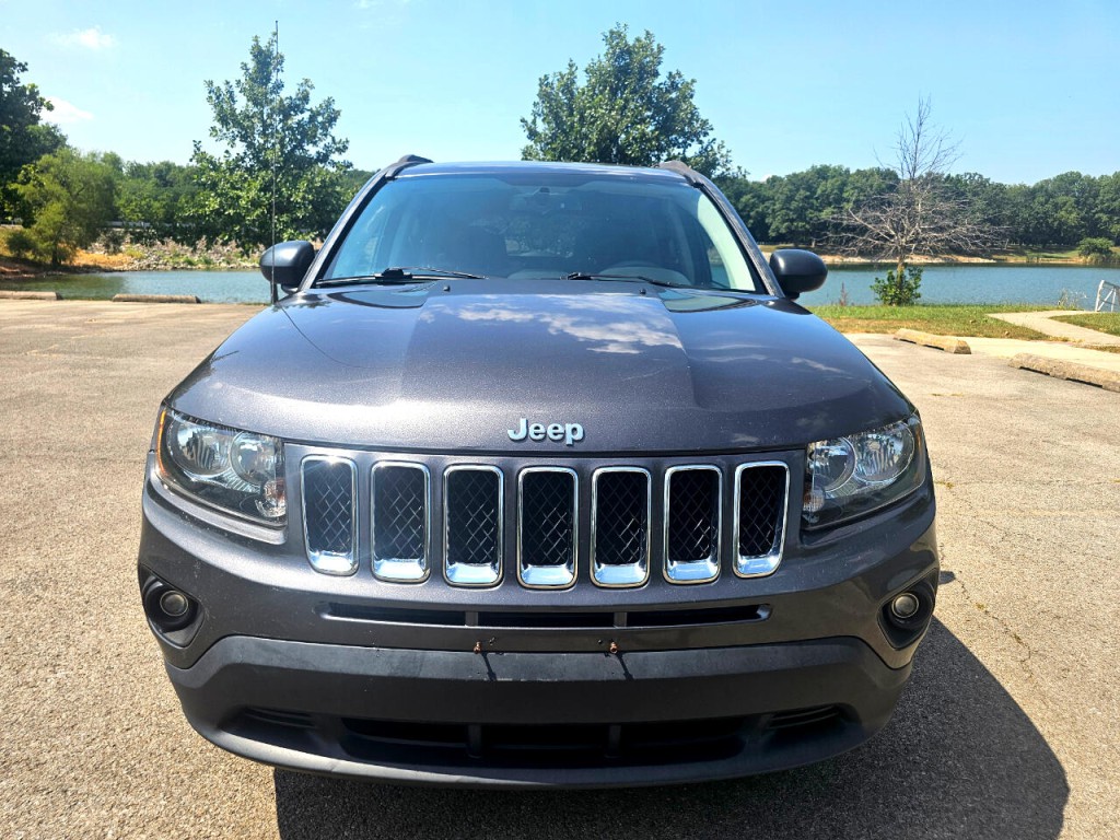 2017 Jeep Compass Image 13
