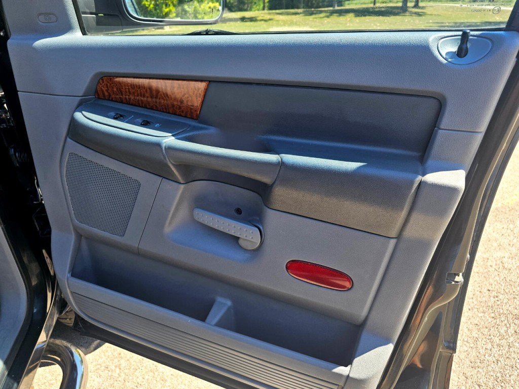 2006 Dodge Ram 2500 Image 19