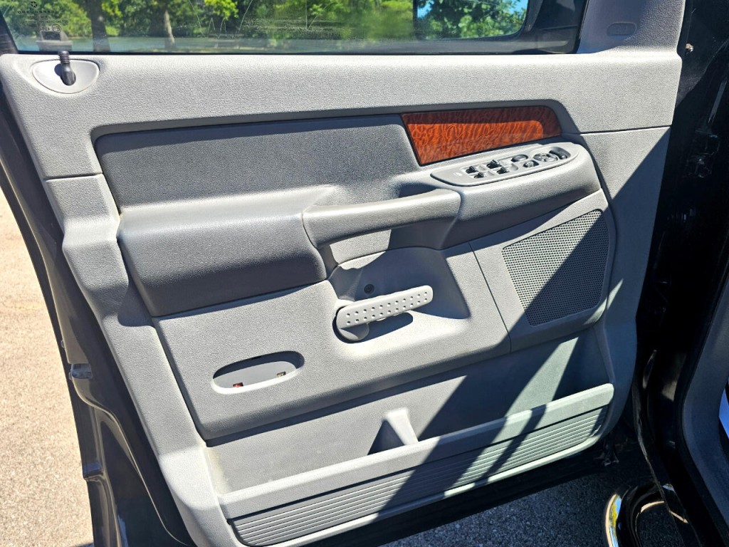 2006 Dodge Ram 2500 Image 26